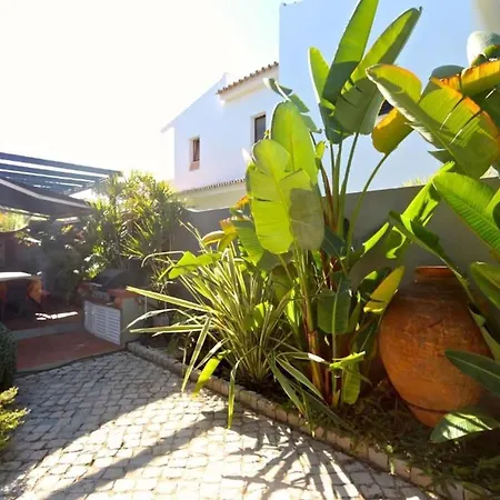 Exquisite Vilamoura Villa 4 Bedrooms Villa Bonito Bright & Elegant 别墅 *