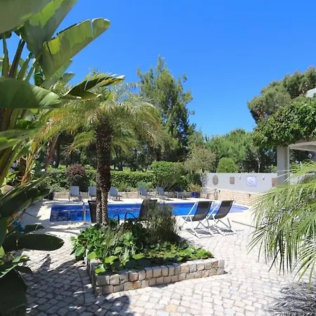 Exquisite Vilamoura Villa 4 Bedrooms Villa Bonito Bright & Elegant * Quarteira